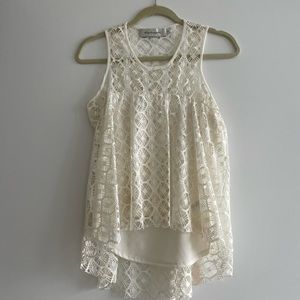 Nordstrom Women’s White Lace Top in size small - great condition